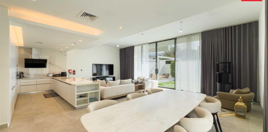 Dubai, UAE의 빌라 침실 4개, 324제곱미터 번호 668964