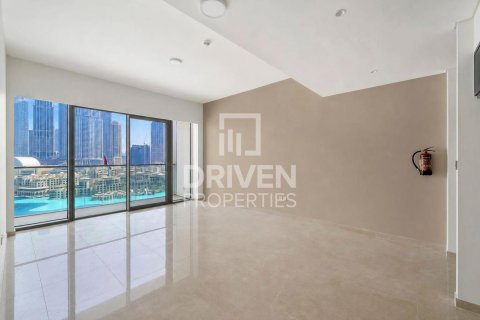 Apartment til leje i Downtown Dubai (Downtown Burj Dubai), Dubai, UAE 2 soveværelser, 105.35 kvm № 762565 - foto 2