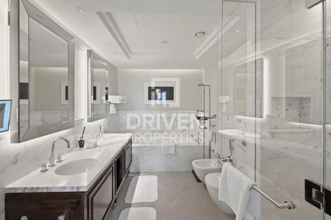 Apartamento para arrendamento em Downtown Dubai (Downtown Burj Dubai), Dubai, EAU 2 quartos, 162.67 m2 № 762568 - foto 19
