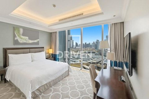 Apartamento para arrendamento em Downtown Dubai (Downtown Burj Dubai), Dubai, EAU 2 quartos, 162.67 m2 № 762568 - foto 11