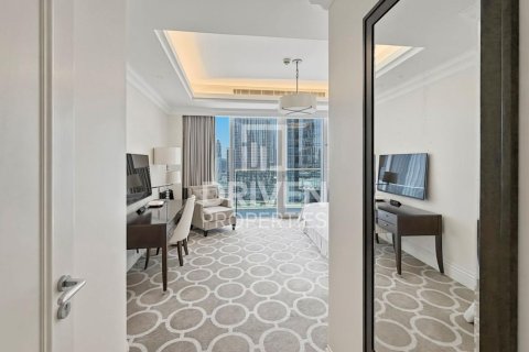 Apartamento para arrendamento em Downtown Dubai (Downtown Burj Dubai), Dubai, EAU 2 quartos, 162.67 m2 № 762568 - foto 6