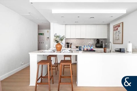 Lakás itt: Dubai Marina, Dubai, EAE, 1 hálószoba, 84 m², azonosító: 698103 - fénykép 3