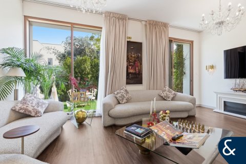 Villa itt: Dubai Hills Estate, Dubai, EAE, 4 hálószoba, 270 m², azonosító: 698107 - fénykép 7