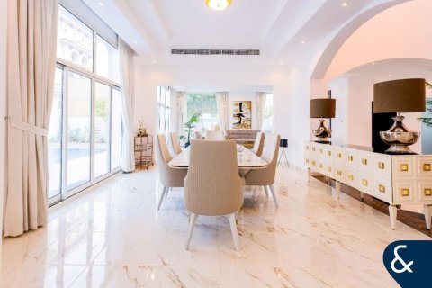 Villa itt: Al Quoz, Dubai, EAE, 7 hálószoba, 929 m², azonosító: 698104 - fénykép 7