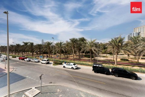 Willa na sprzedaż w Dubai, ZEA 4 sypialnie, 288 mkw., nr 668683 - zdjęcie 24