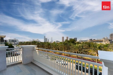 Willa na sprzedaż w Dubai, ZEA 4 sypialnie, 288 mkw., nr 668683 - zdjęcie 17