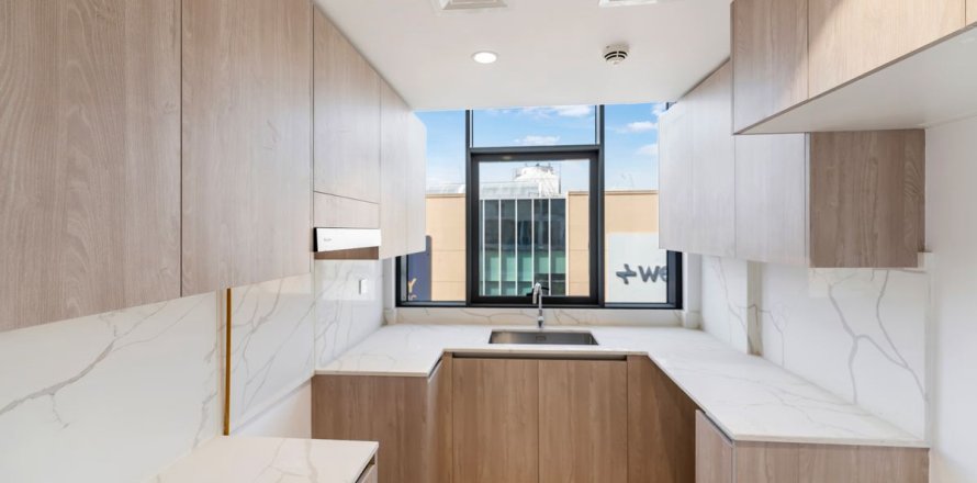 Apartament în Dubai, EAU 2 dormitoare, 161.3 mp.  №645063