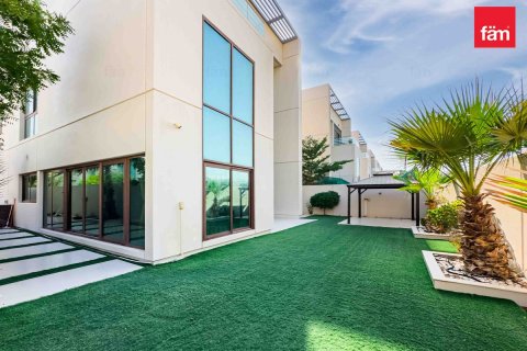 Villa para arrendamento em Meydan, Dubai, EAU 6 quartos, 512 m2 № 645066 - foto 15
