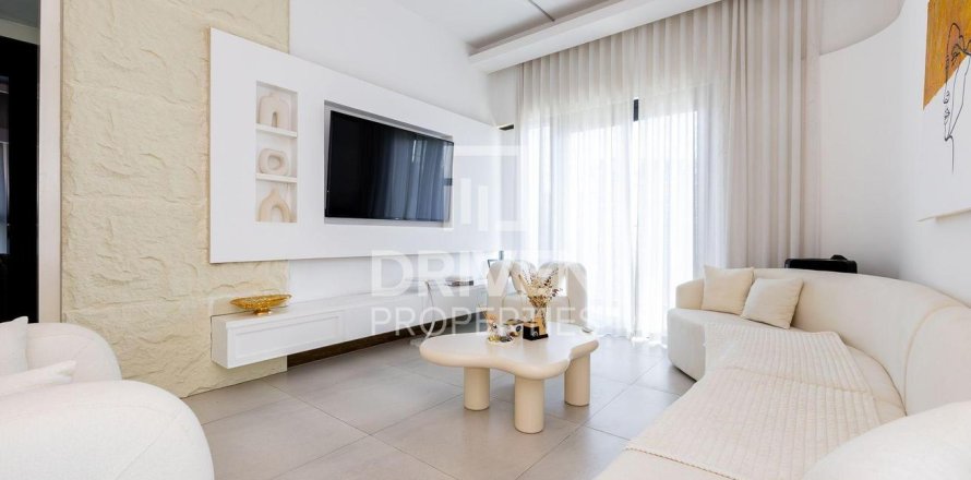 Korter asukohaga Business Bay, Dubai, AÜE: 1 magamistoaga, 97.83 m² Nr 745198