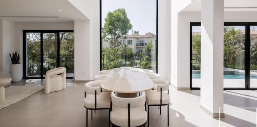 Villa i Jumeirah Islands, Dubai, UAE 5 sovrum, 1001.96 kvm Nr. 766814