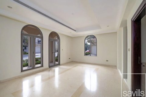 Villa te huur in Palm Jumeirah, Dubai, VAE 6 slaapkamers, 1245.46 vr.m., nr 766815 - foto 7