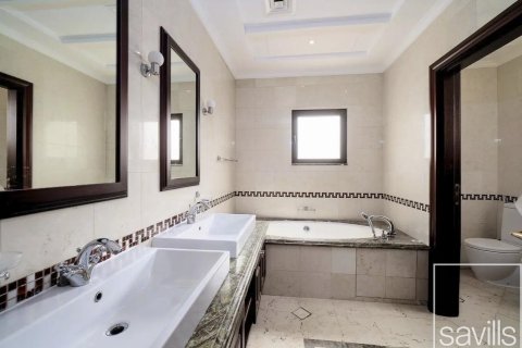 Villa te huur in Palm Jumeirah, Dubai, VAE 6 slaapkamers, 1245.46 vr.m., nr 766815 - foto 17