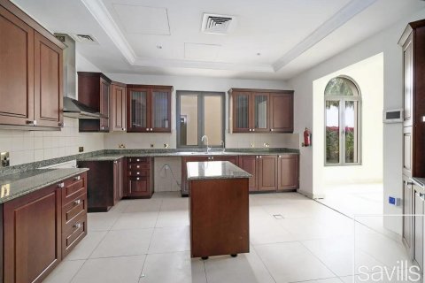 Villa te huur in Palm Jumeirah, Dubai, VAE 6 slaapkamers, 1245.46 vr.m., nr 766815 - foto 8