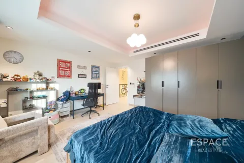 Villa in Meadows, Dubai, UAE 4 bedrooms, 362 sq.m. № 738112 - photo 9