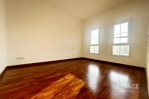 Villa in The Springs, Dubai, UAE 3 bedrooms, 297 sq.m. № 738115 - photo 16