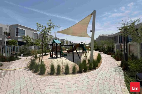 Řadový dům v Dubai, SAE 2 ložnice, 123.7 m² Č.: 661894 - fotografie 18