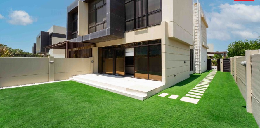 Huvila Dubai, Arabiemiraatit 3 makuuhuonetta, 325.1 m2 № 645077