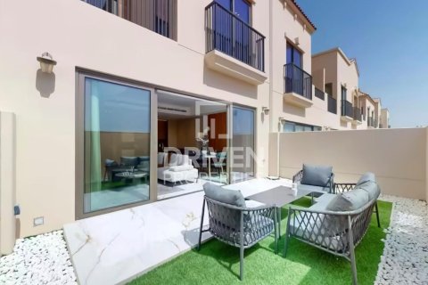 Villa à louer à Jumeirah Golf Estates, Dubai, EAU 3 chambres, 138.43 m2 № 757261 - photo 18