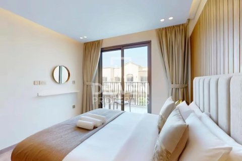 Villa à louer à Jumeirah Golf Estates, Dubai, EAU 3 chambres, 138.43 m2 № 757261 - photo 5