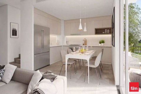 Kaupunkipientalo Dubai, Arabiemiraatit 4 makuuhuonetta, 112.2 m2 № 662394 - kuva 5