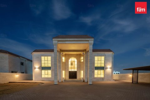 Villa til leie i Dubai, Emiratene 6 soverom, 1392.8 kvm Nr. 662392 - Foto 1