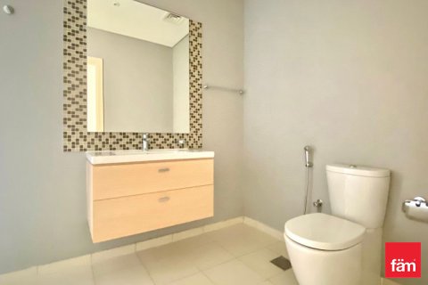 Shtëpi në qytet në Dubai, Emiratet e Bashkuara Arabe 3 dhoma gjumi, 255.9 m2. № 662391 - Foto 16