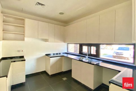 Shtëpi në qytet në Dubai, Emiratet e Bashkuara Arabe 3 dhoma gjumi, 255.9 m2. № 662391 - Foto 6