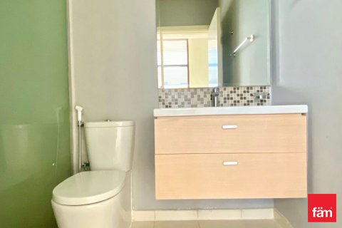 Shtëpi në qytet në Dubai, Emiratet e Bashkuara Arabe 3 dhoma gjumi, 255.9 m2. № 662391 - Foto 17