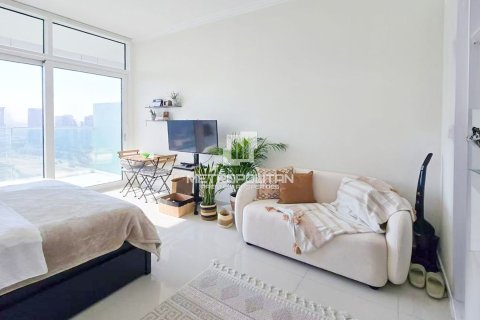 Müüa korter asukohaga DAMAC Hills (Akoya by DAMAC), Dubai, AÜE: 38 m² Nr 730256 - pilt 1