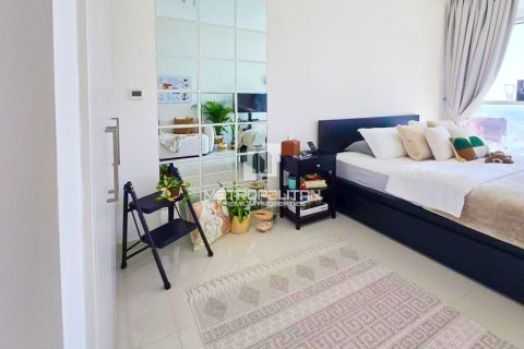 Müüa korter asukohaga DAMAC Hills (Akoya by DAMAC), Dubai, AÜE: 38 m² Nr 730256 - pilt 2