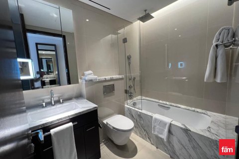 Appartement te huur in Downtown Dubai (Downtown Burj Dubai), Dubai, VAE 3 slaapkamers, 225.5 vr.m., nr 689485 - foto 21