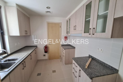 Vila v Dubai, SAE 4 spálne, 401 m2 č. 696320 - Fotografia 13