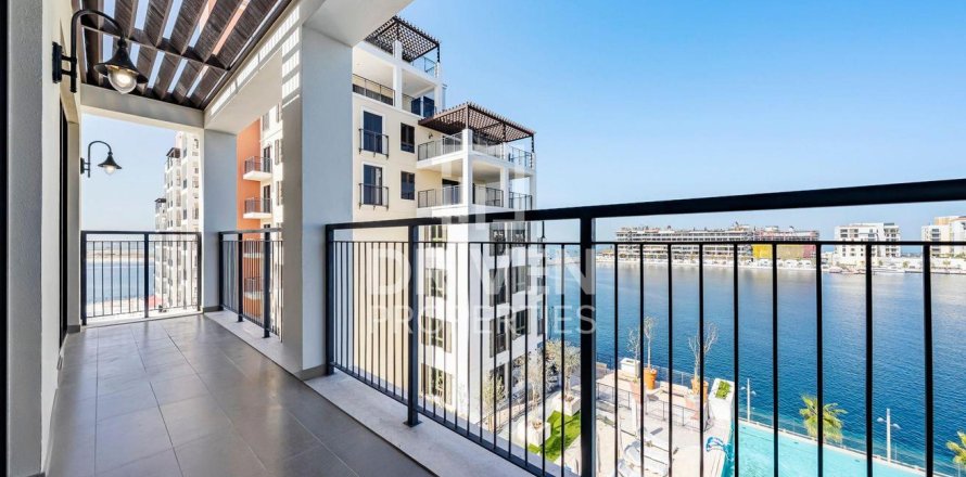 Korter asukohaga Jumeirah, Dubai, AÜE: 3 magamistoaga, 196.4 m² Nr 745728