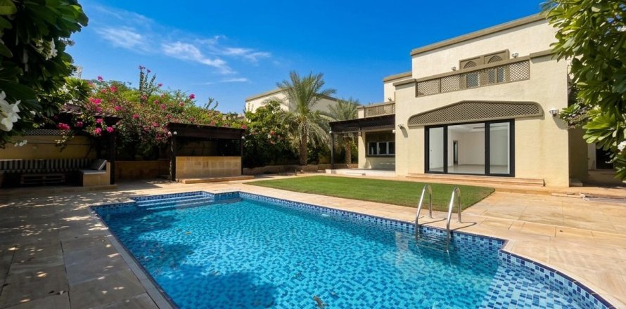 Vila v Jumeirah Park, Dubai, SAE 4 ložnice, 789.3 m² Č.: 763030