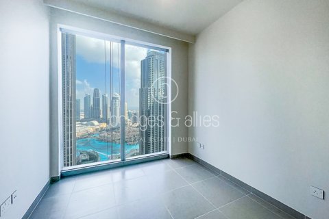 Apartamento para arrendamento em Downtown Dubai (Downtown Burj Dubai), Dubai, EAU 3 quartos, 145.7 m2 № 669277 - foto 15