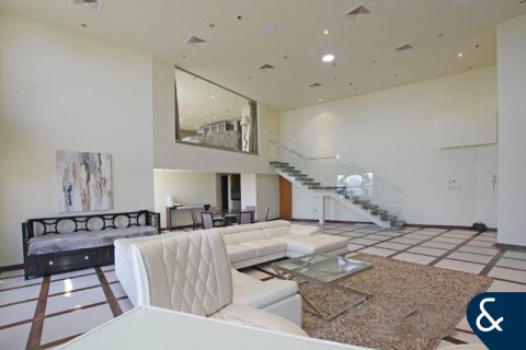 آپارتمان برای فروش در  Jumeirah Beach Residence، Dubai، امارات متحده عربی  2 خوابه ، 171 متر مربع ، شماره 671173 - تصویر 1