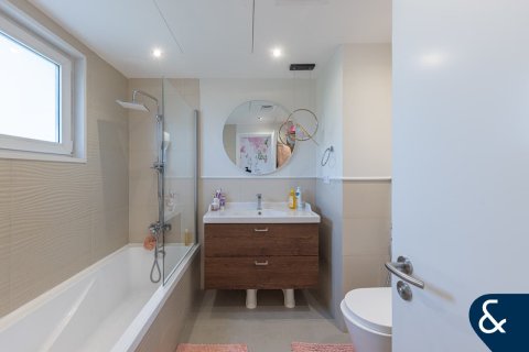 Green Community, Dubai, संयुक्त अरब अमीरात में विला, 5 बेडरूम, 577 वर्ग मीटर, संख्या 671169 - फ़ोटो 18