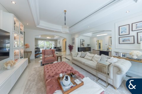 Green Community, Dubai, संयुक्त अरब अमीरात में विला, 5 बेडरूम, 577 वर्ग मीटर, संख्या 671169 - फ़ोटो 7