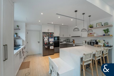 Vila v Dubai Sports City, Dubai, SAE 4 ložnice, 613 m² Č.: 671170 - fotografie 4