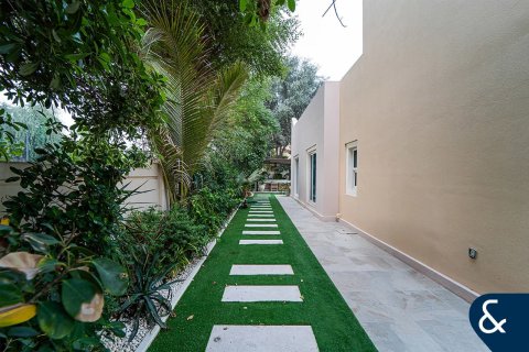 Vila v Dubai Sports City, Dubai, SAE 4 ložnice, 613 m² Č.: 671170 - fotografie 23