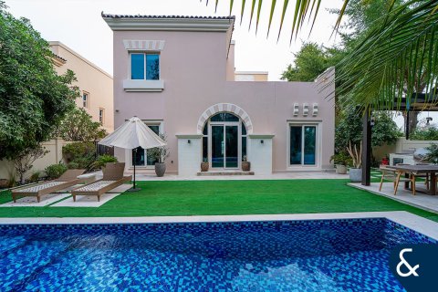 Vila v Dubai Sports City, Dubai, SAE 4 ložnice, 613 m² Č.: 671170 - fotografie 2