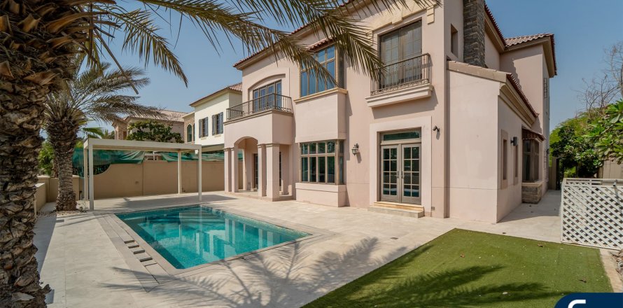 Villa in Jumeirah Golf Estates, Dubai, UAE 5 bedrooms, 533 sq.m. № 671168