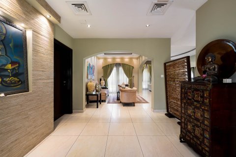 ویلا برای اجاره در Meadows، Dubai، امارات متحده عربی 5 خوابه ، 540.05 متر مربع ، شماره 750654 - تصویر 2
