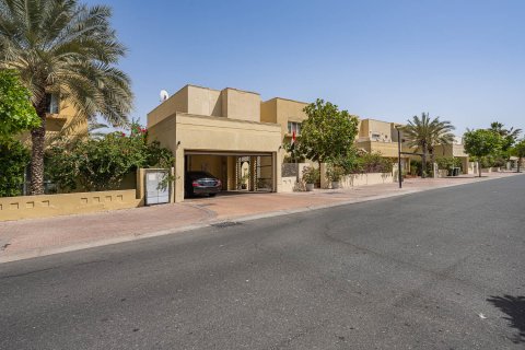 ویلا برای اجاره در Meadows، Dubai، امارات متحده عربی 5 خوابه ، 540.05 متر مربع ، شماره 750654 - تصویر 24