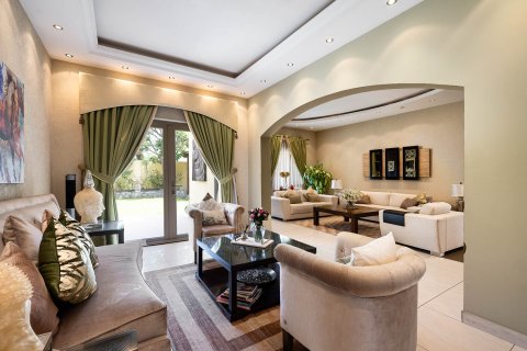 ویلا برای اجاره در Meadows، Dubai، امارات متحده عربی 5 خوابه ، 540.05 متر مربع ، شماره 750654 - تصویر 3