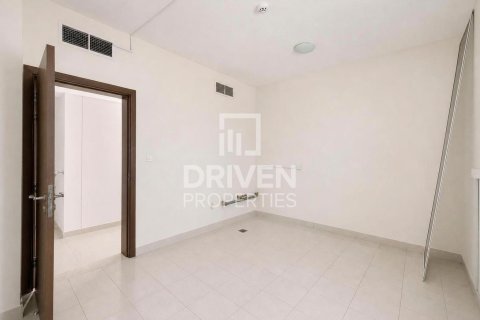 Vila u gradu Jumeirah, Dubai, UAE 6 spavaće sobe, 1393.55 m2 Br. 767994 - Slika 25