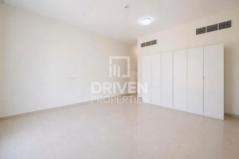 Vila u gradu Jumeirah, Dubai, UAE 6 spavaće sobe, 1393.55 m2 Br. 767994 - Slika 20