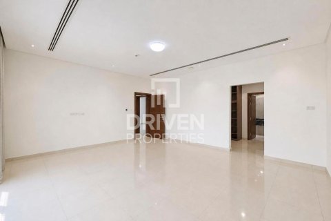 Vila u gradu Jumeirah, Dubai, UAE 6 spavaće sobe, 1393.55 m2 Br. 767994 - Slika 23