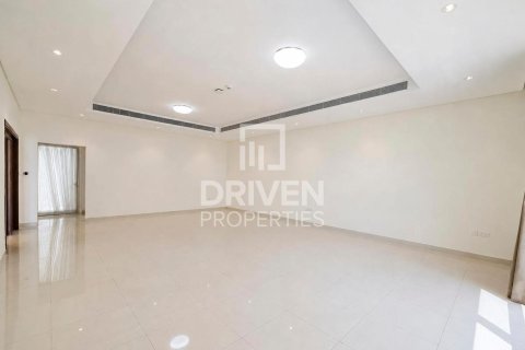 Vila u gradu Jumeirah, Dubai, UAE 6 spavaće sobe, 1393.55 m2 Br. 767994 - Slika 5
