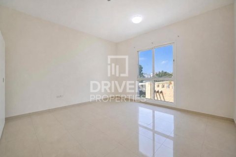 Vila u gradu Jumeirah, Dubai, UAE 6 spavaće sobe, 1393.55 m2 Br. 767994 - Slika 19